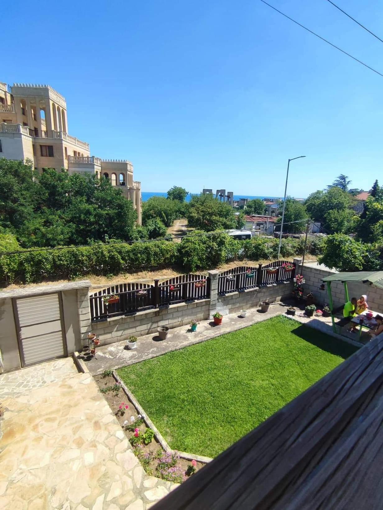 Enjoy Guest House Golden Sands Exterior foto